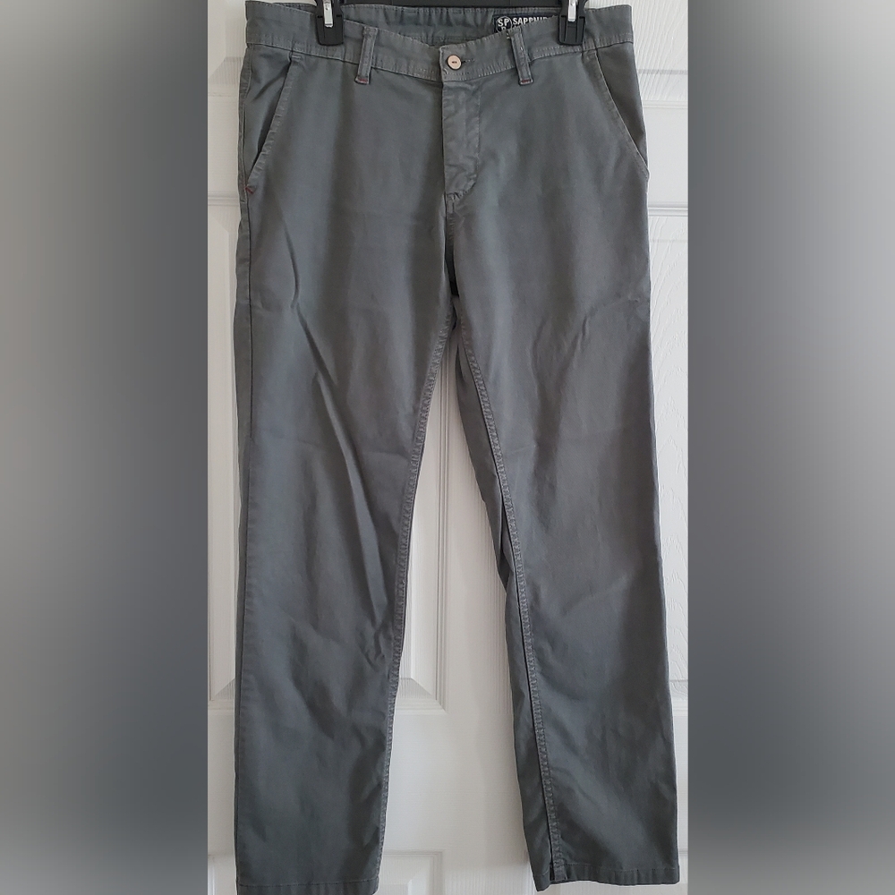 Sapphire by Fantastic Chino Jeans. Size W32 x L34